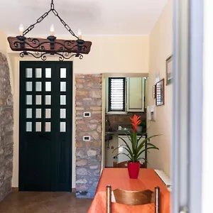 Vico Tauro House Apartment