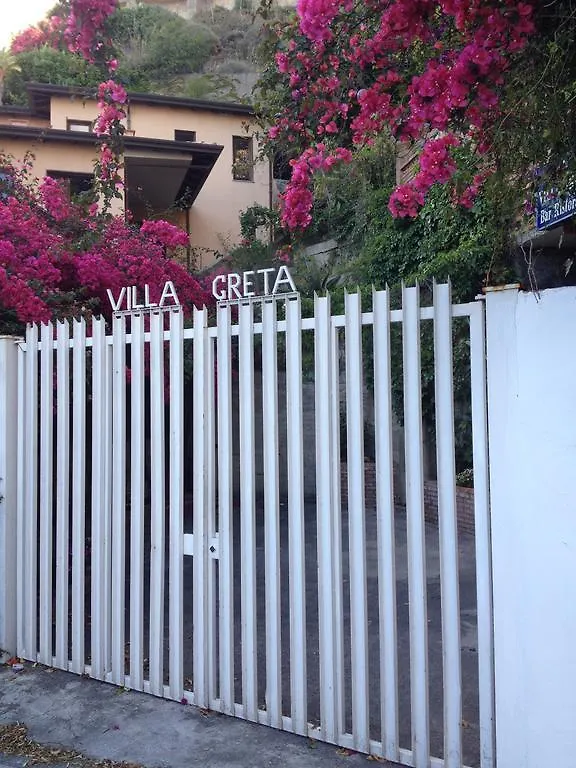 Villa Greta Hotel Rooms & Suites 陶尔米纳